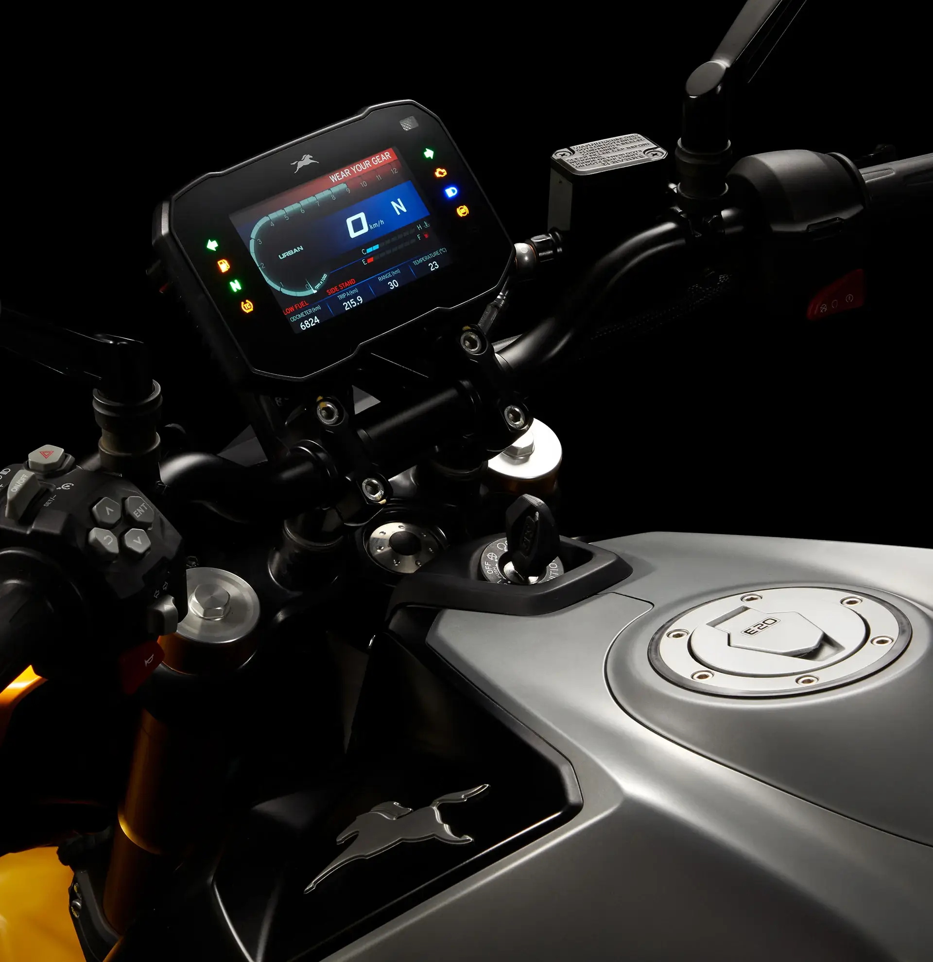 Apache RTR 310 4