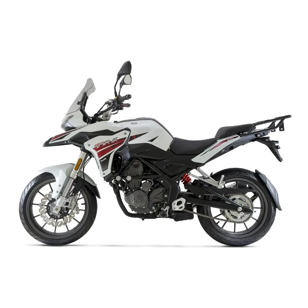 Benelli TRK 251 6